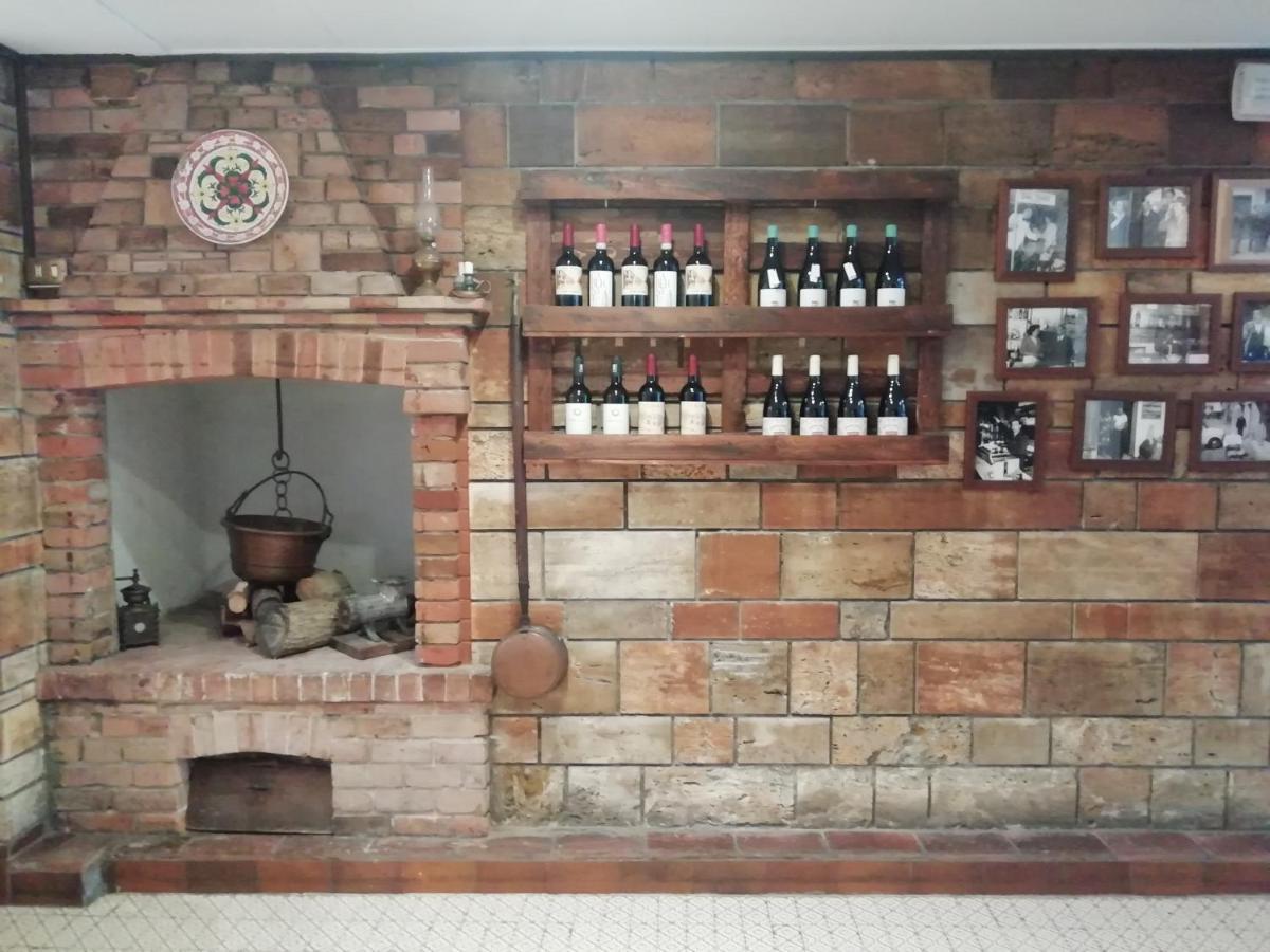 Albergo Ristorante Leon D'Oro エステ エクステリア 写真