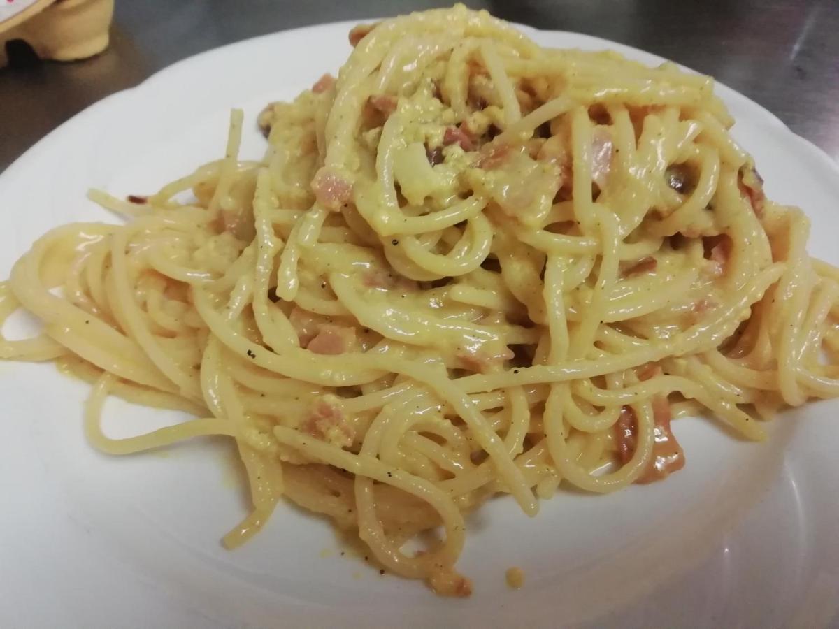 Albergo Ristorante Leon D'Oro エステ エクステリア 写真