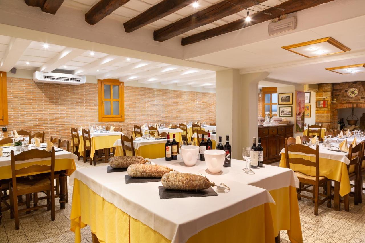 Albergo Ristorante Leon D'Oro エステ エクステリア 写真