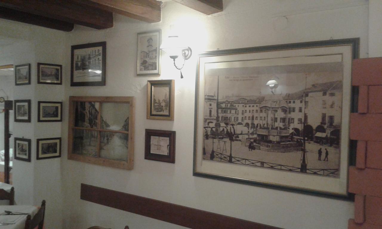 Albergo Ristorante Leon D'Oro エステ エクステリア 写真