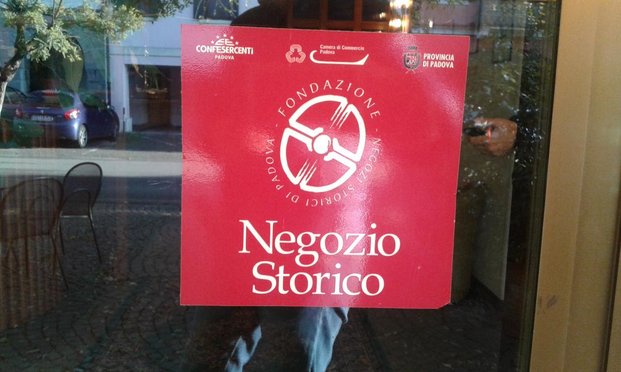 Albergo Ristorante Leon D'Oro エステ エクステリア 写真
